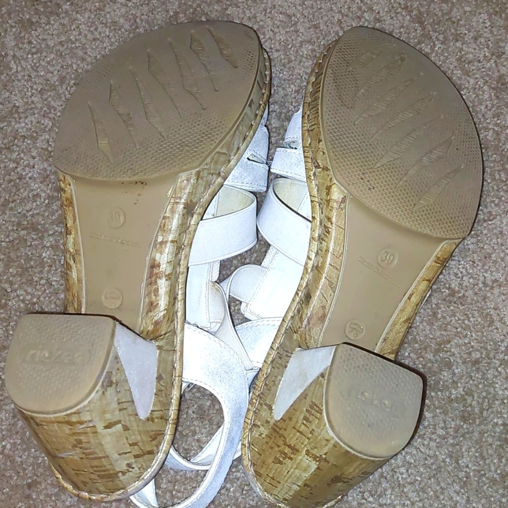 Sandals - Picture 4 of 6